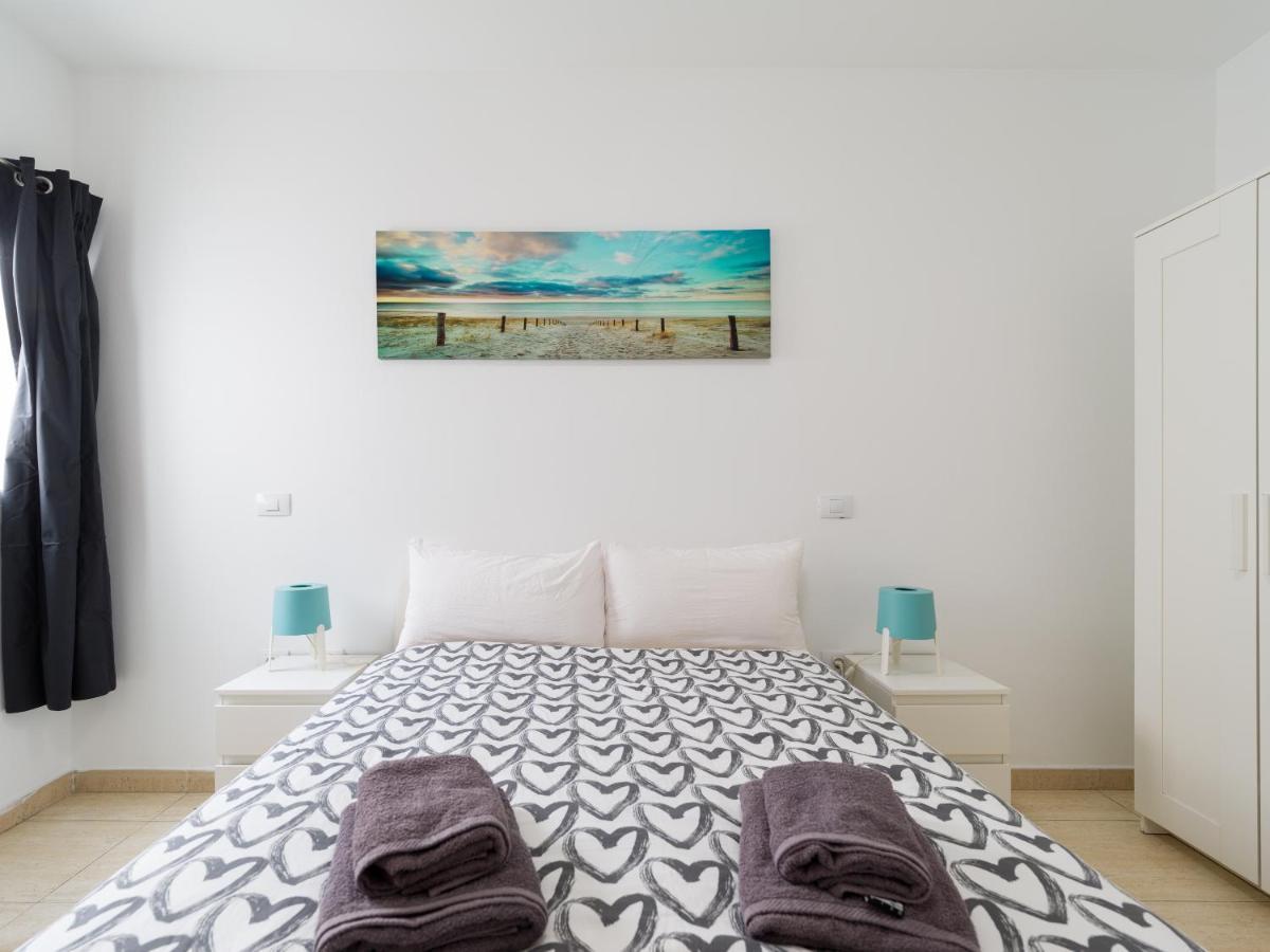 La Isla Apartment Vecindario  Ngoại thất bức ảnh